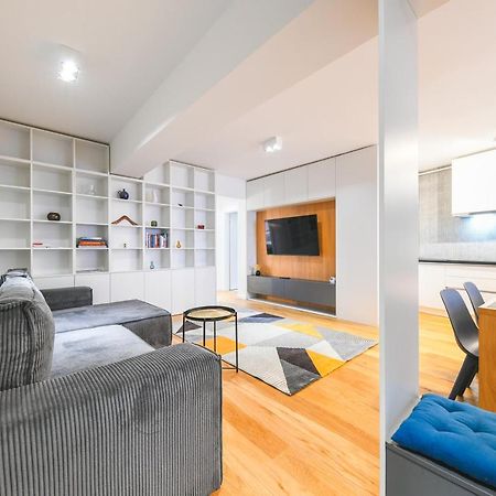 Charming 2 Bedroom Apartment Cluj-Napoca Buitenkant foto
