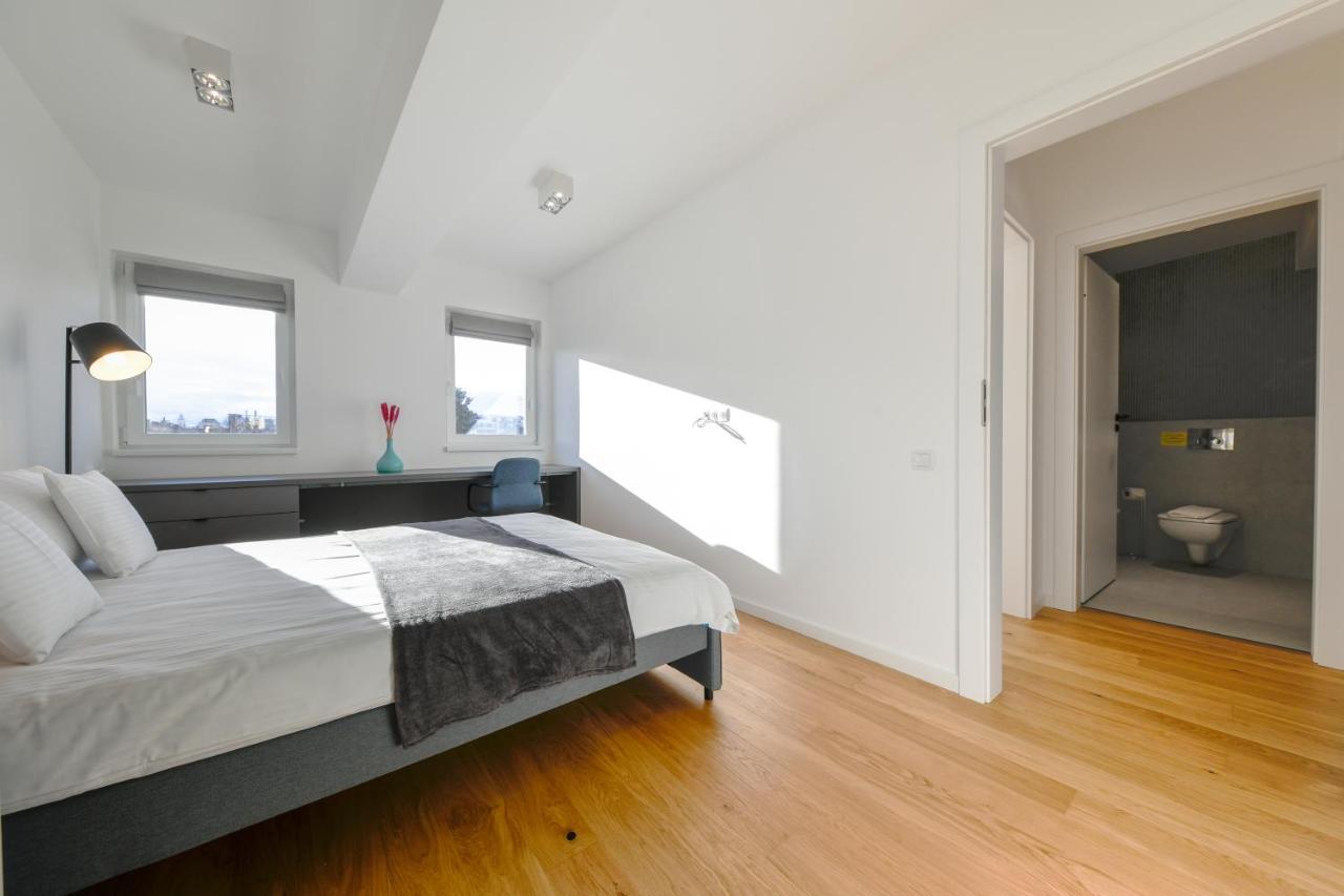 Charming 2 Bedroom Apartment Cluj-Napoca Buitenkant foto